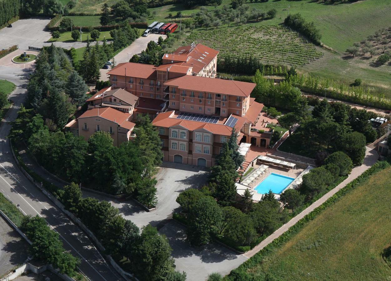 Relais La Fattoria Melfi Exterior foto